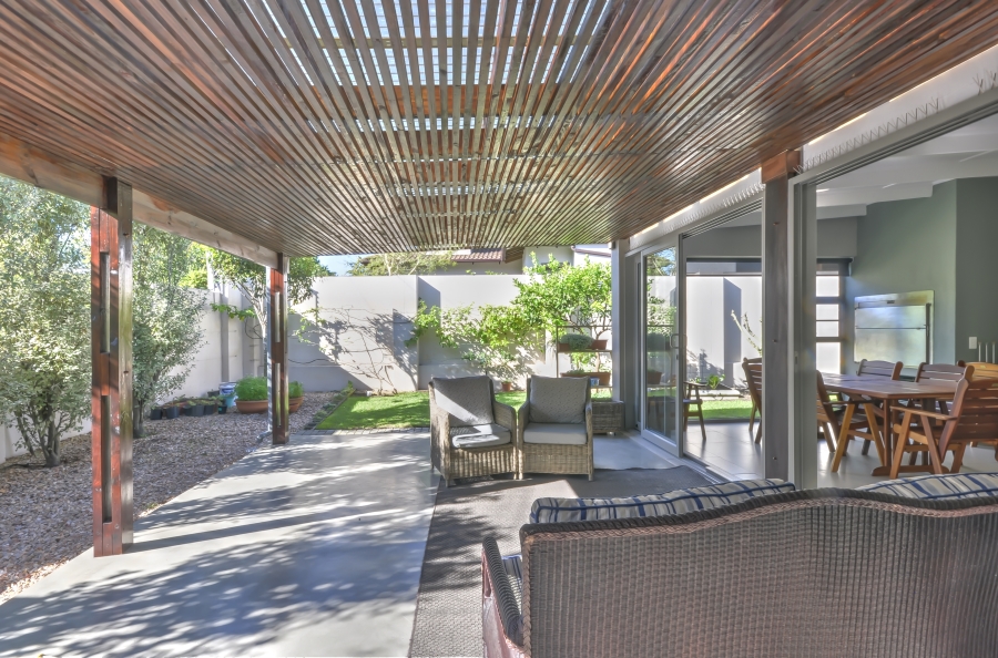 4 Bedroom Property for Sale in Earls Court Lifestyle Estate Western Cape